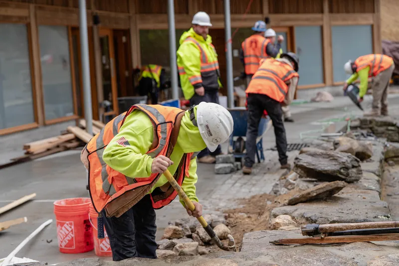 Preparing the base for a wall repair